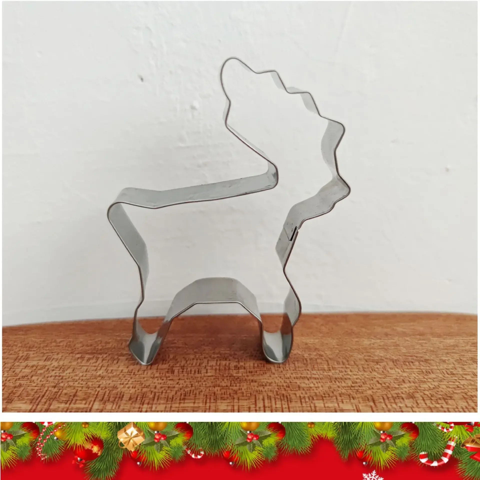 12 pieces/set Christmas Cookie Mould Gingerbread Man/Tree/Snowflake Steel Biscuit Cutters for Christmas DIY Baking Supplies